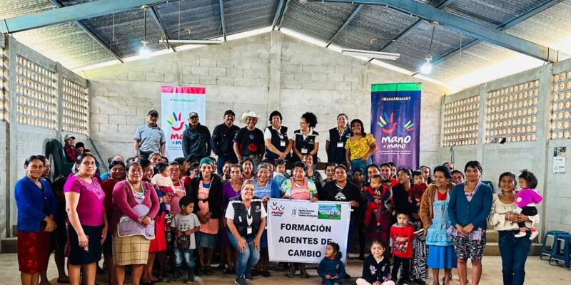 San Carlos Alzatate fortalece el trabajo comunitario de Mano a Mano para mejorar el bienestar de las familias