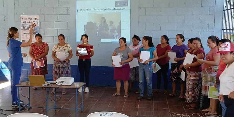 En Santa Cruz Muluá aprenden a prevenir la malnutrición