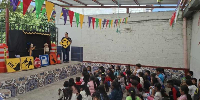 Paco y Lulú llegan a Villa Nueva para enseñar educación vial
