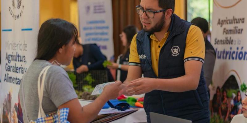 Mintrab participa en ExpoCap San Juan Sacatepéquez