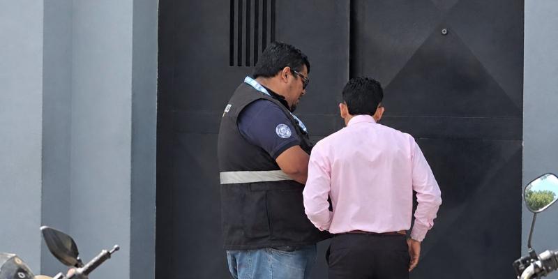 El Ministerio de Trabajo y Previsión Social (Mintrab), a través de la Inspección General de Trabajo (IGT), realizó inspección en Farmacia Galeno derivado de la manifestación por parte de motoristas.