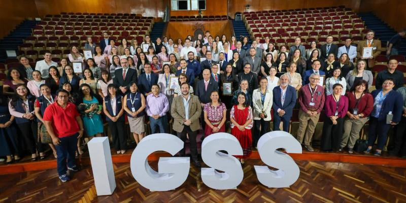 Mintrab reconoce al IGSS por su compromiso con la lactancia materna
