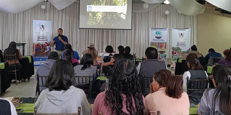 Optimizan capacidades de liderazgo en extensionistas y jóvenes de San Marcos