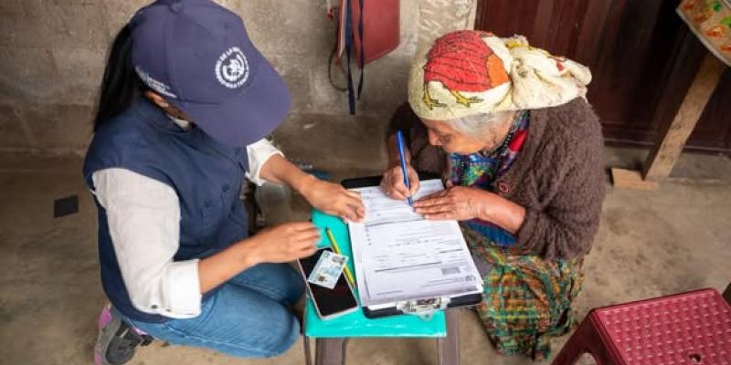 Mintrab continúa con visitas de inscripción al PAM en San José Poaquil
