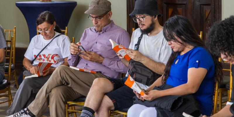 MCD inaugura el Club de Lectura con obra de Fiódor Dostoyevski. 
