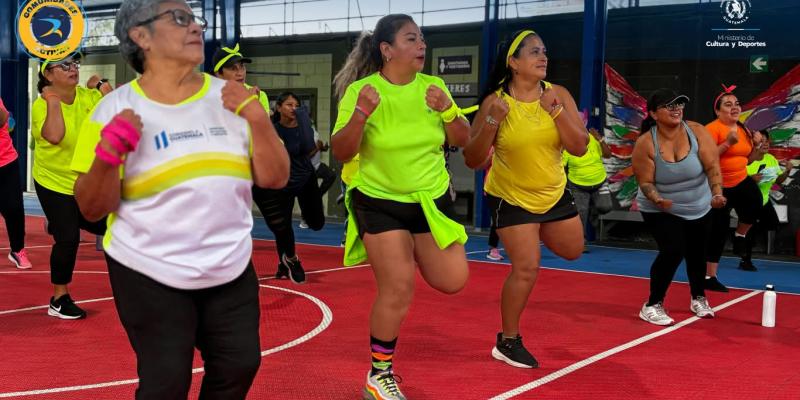 Gerona se llena de energía con una superclase de acondicionamiento físico