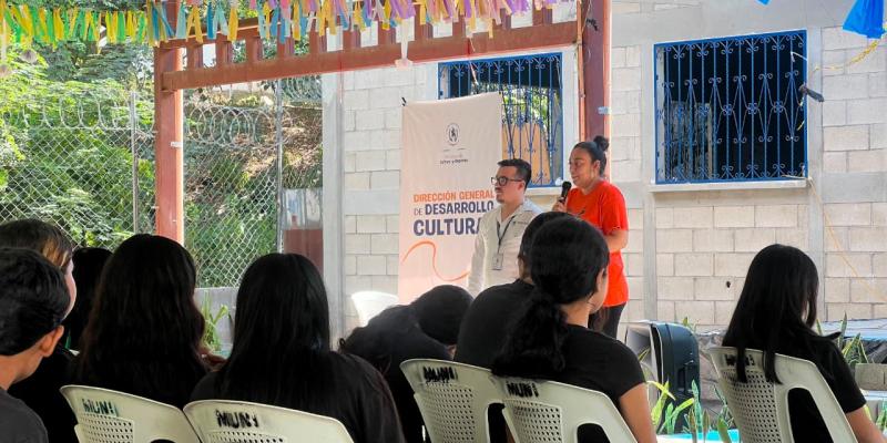 Jóvenes se suman a la promoción cultural en San Cristóbal Acasaguastlán. 
